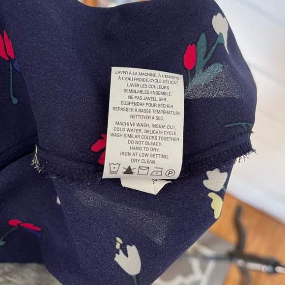 Reitman’s Ladies Blouse, Size 2X,long-sleeve with pattern, EUC - Picture 11 of 13